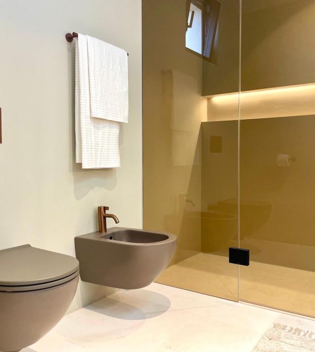 Resa Estates Ibiza te koop for sale finca modern bathroom toilets.jpeg